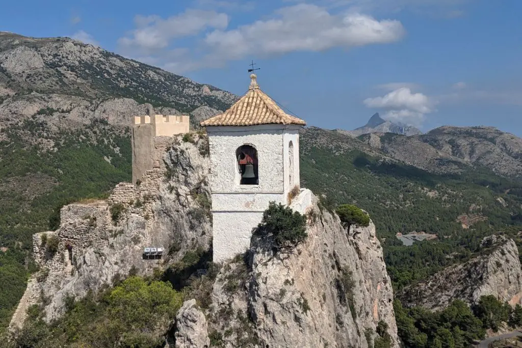 guadalest castle