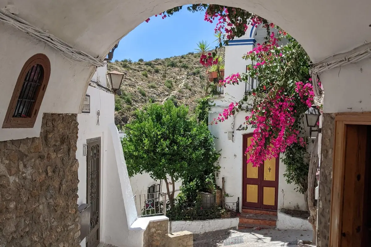 mojacar pueblo archway