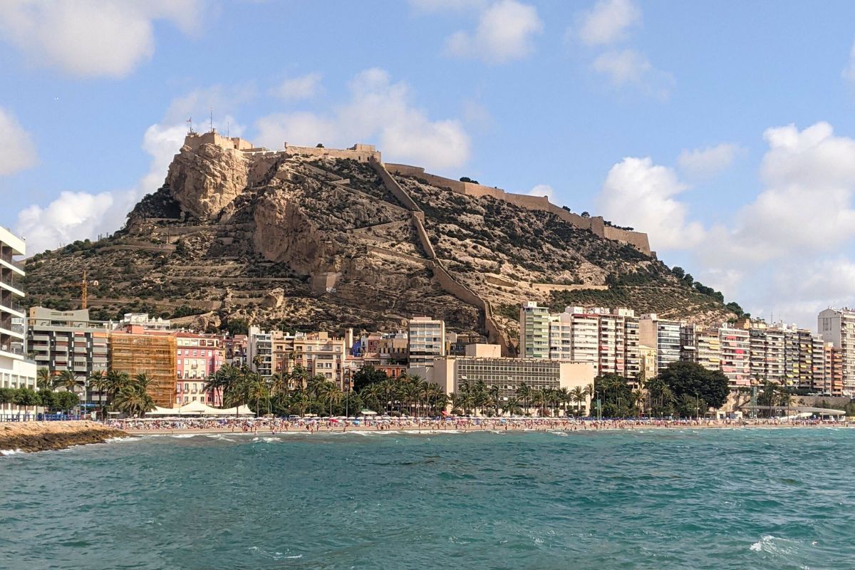 A view of Santa Bárbara Castle, Alicante from the beach