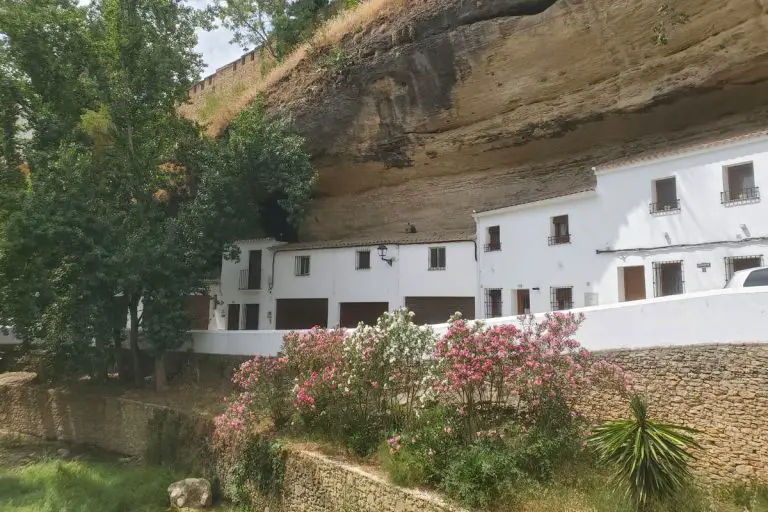 Visiting Setenil de las Bodegas: Tips and Highlights