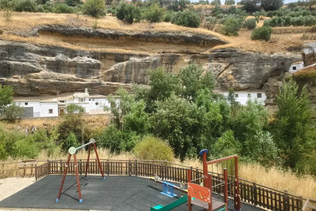 Setenil de las Bodegas park