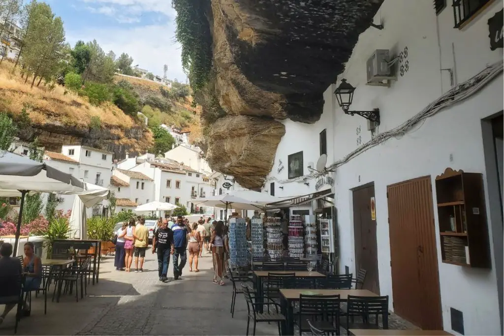 Setenil de las Bodegas street rock